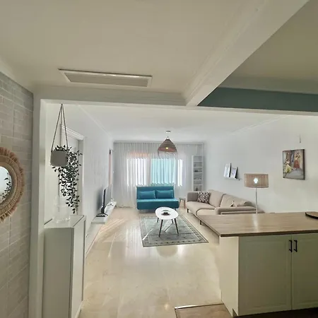 Apartment Riviera Retreat With Private Rooftop And Sea Views Mijas