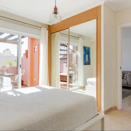 Apartment Riviera Retreat With Private Rooftop And Sea Views *
