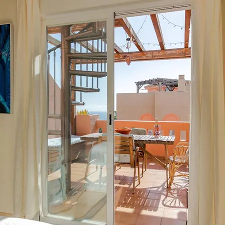 Apartment Riviera Retreat With Private Rooftop And Sea Views Mijas