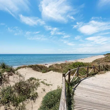 Riviera Retreat With Private Rooftop And Sea Views Mijas